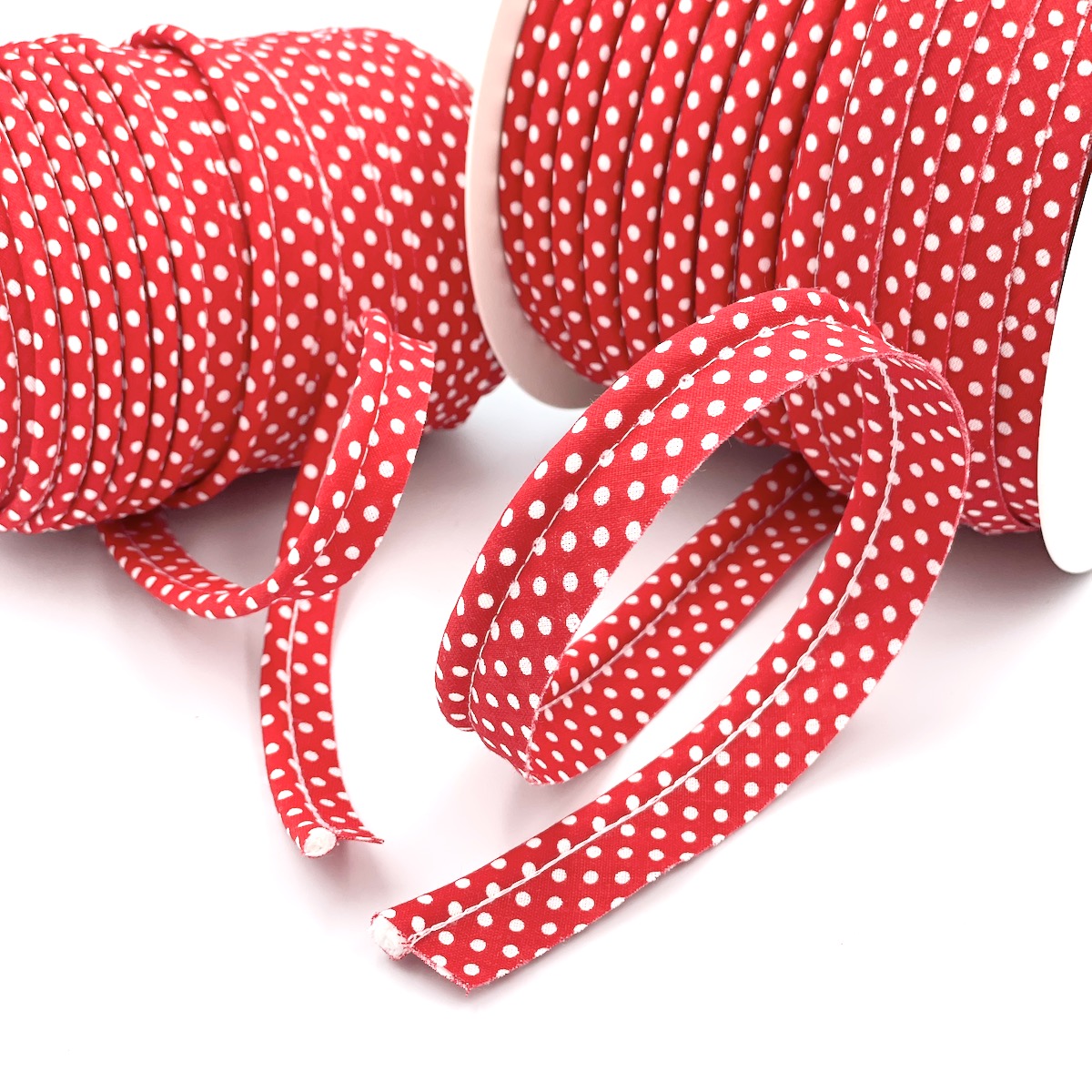 25m Reel of Medium Polka Dot Piping Bias Binding