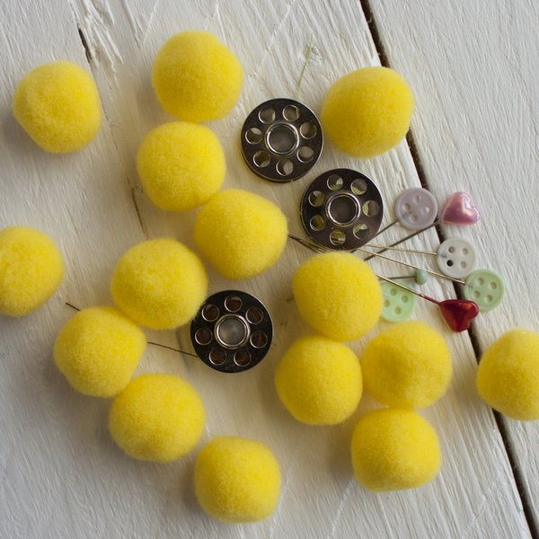 Jumbo Pom Pom Ball 100 Pack - Frumble Fabrics
