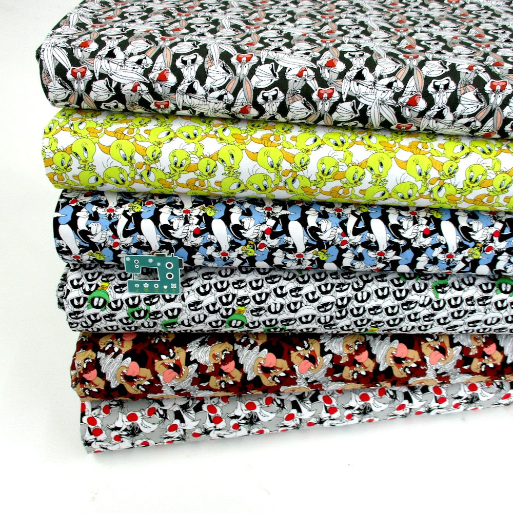 Looney Tunes Tweety Pie - Premium Woven Fabric - White (Per Metre)