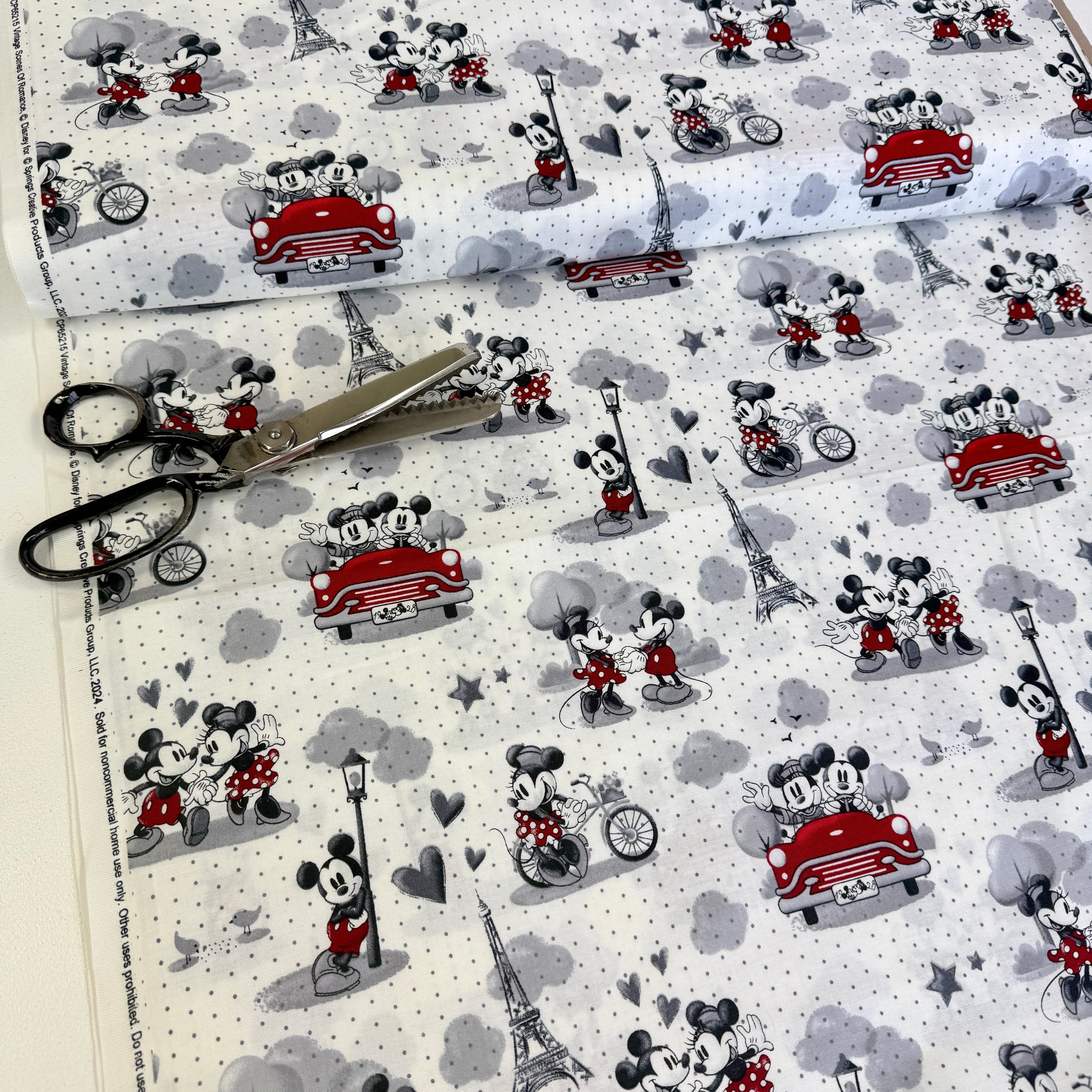 Springs Creative - Mickey And Minnie - Vintage Romance