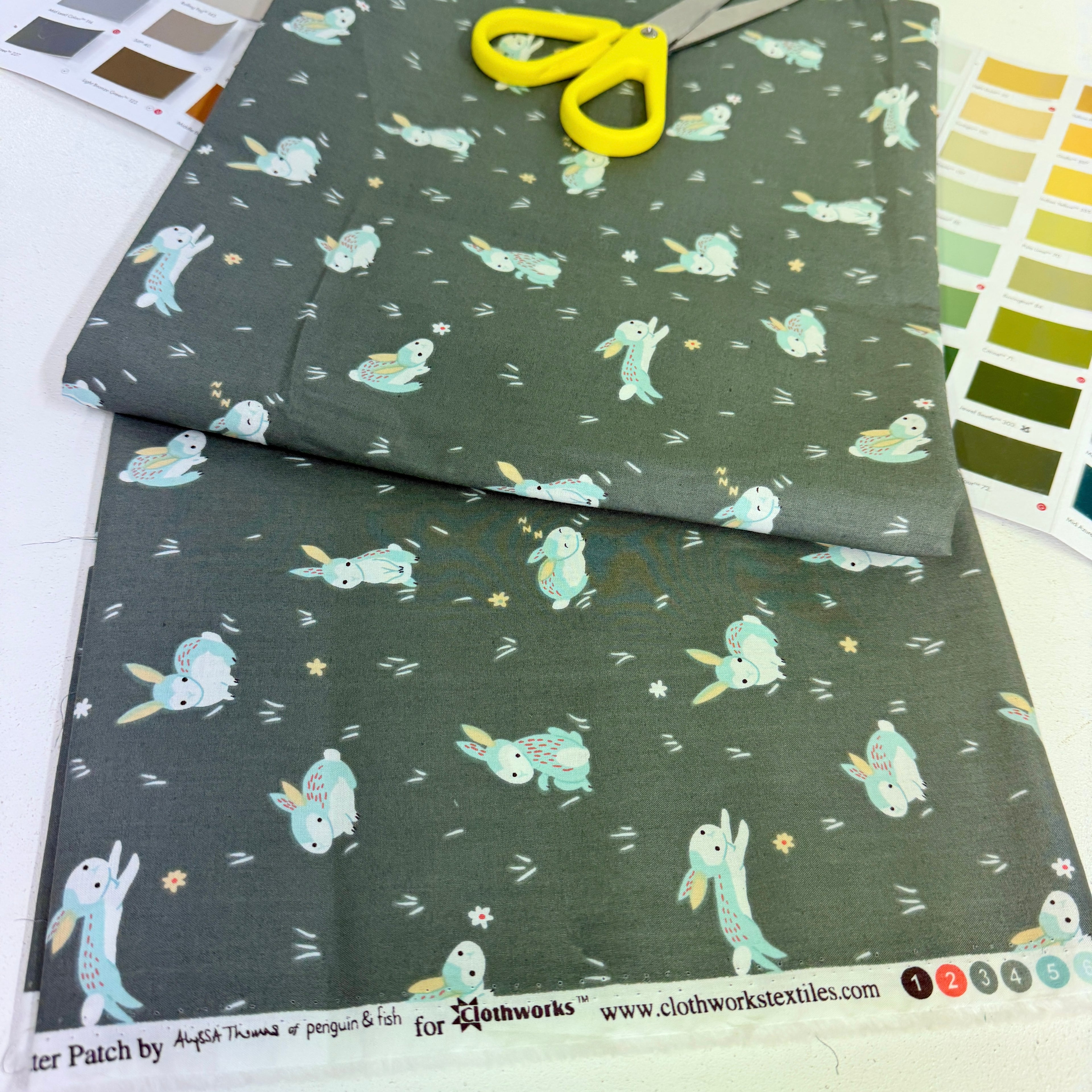 Remnant of Clothworks - Critter Patch - Rabbits Grey/Green (151cm)