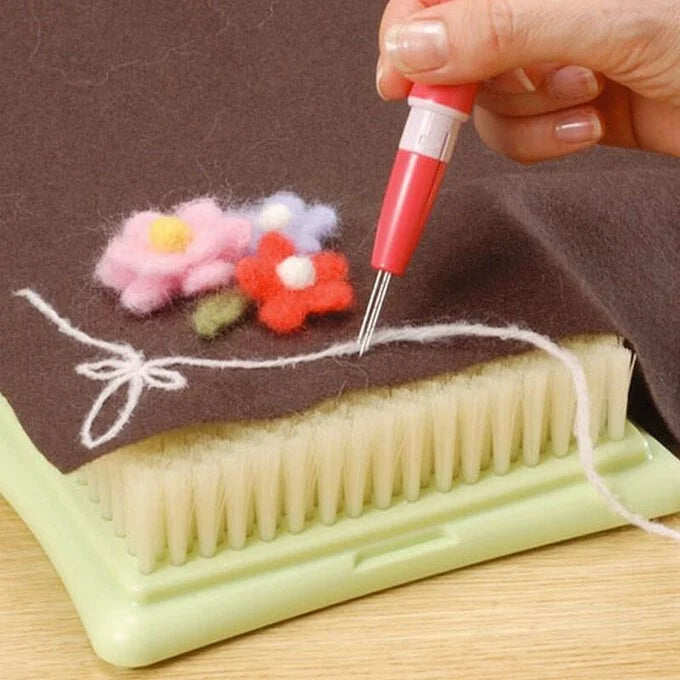 Clover - Pen Style Needle Felting Tool