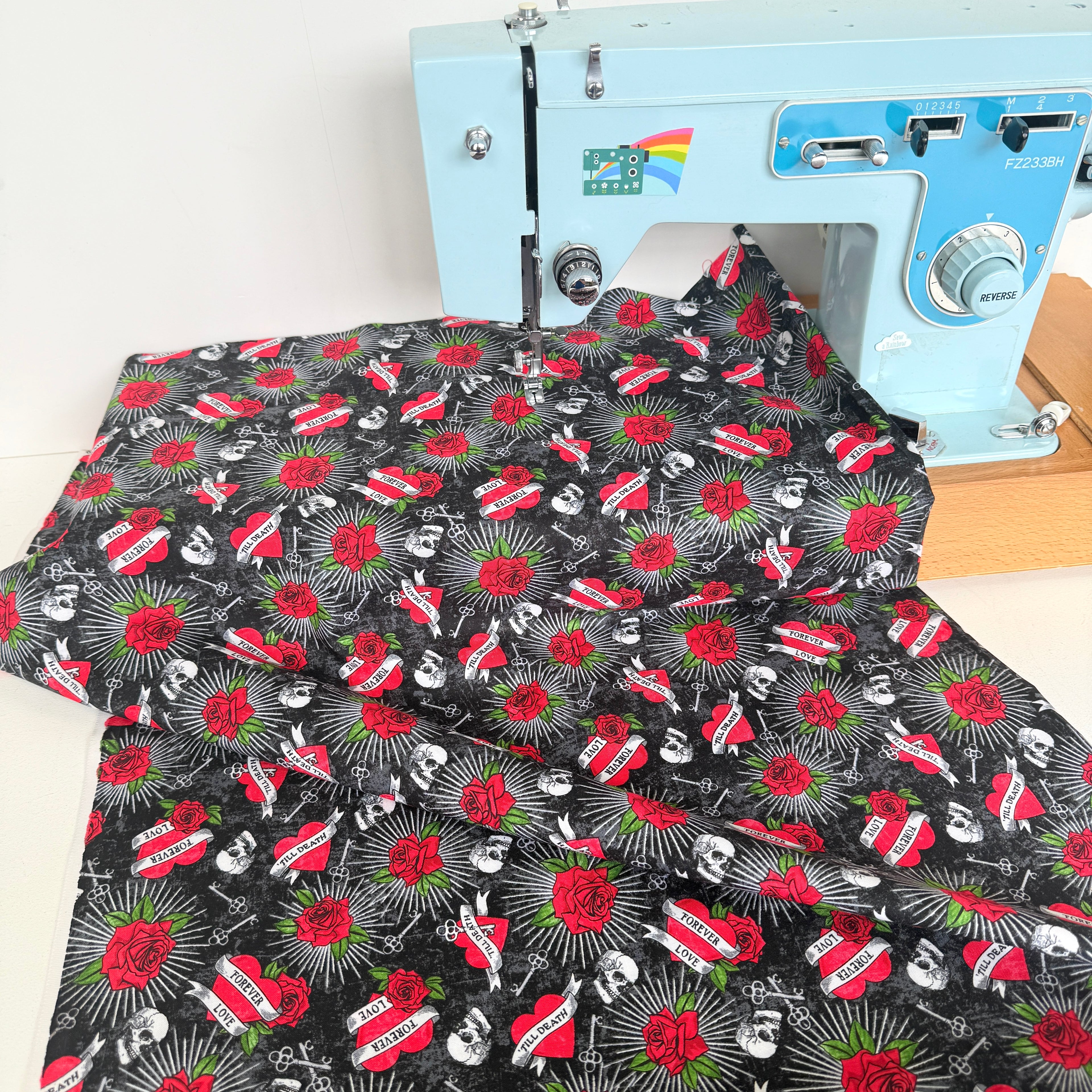 Northcott Fabrics - Till Death Us Do Part Hearts - Black