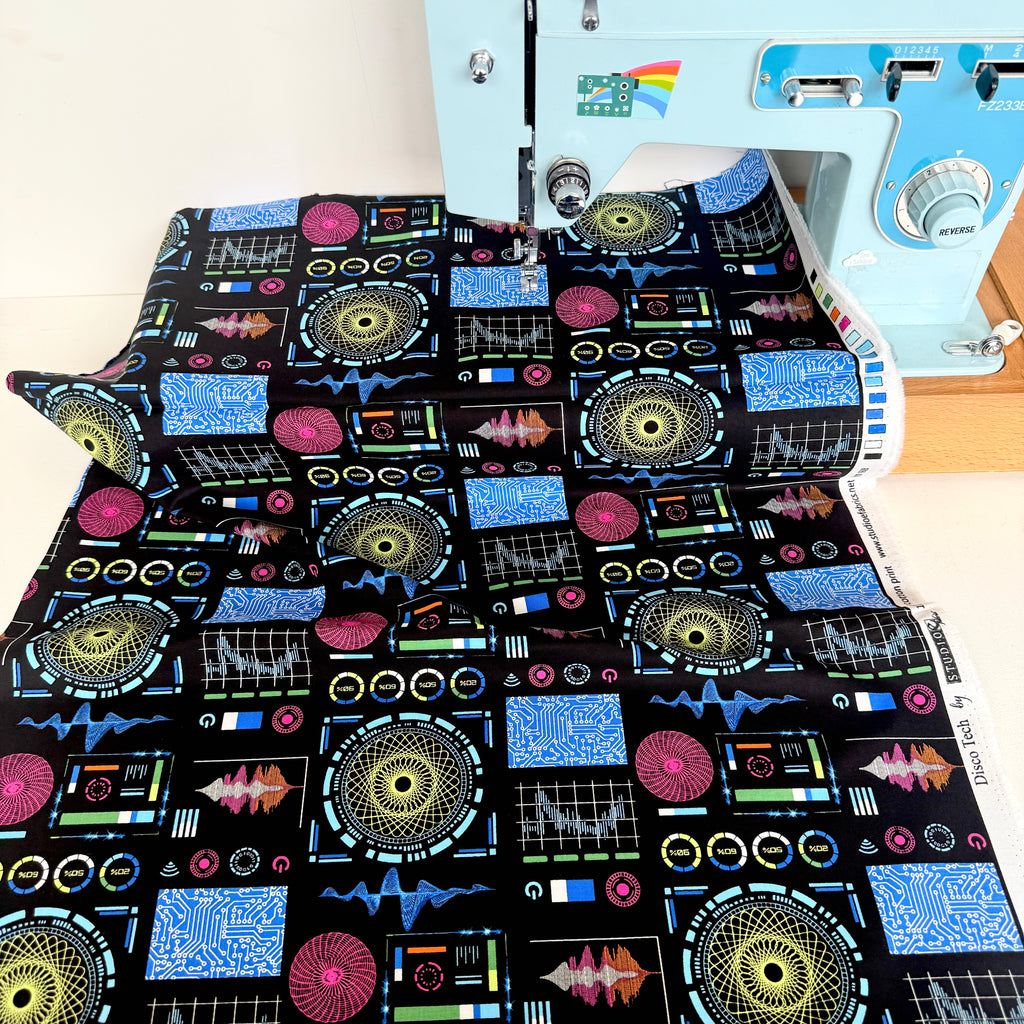 Studio E - Disco Tech Equalizer Circuits Black