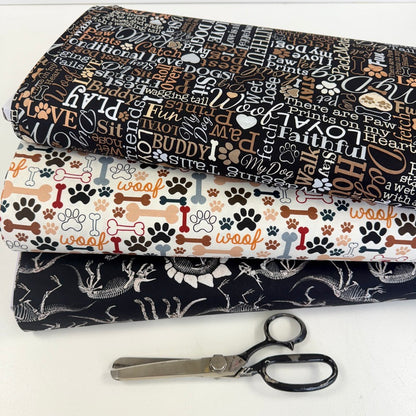 Timeless Treasures - I Love my Dog Text - Black