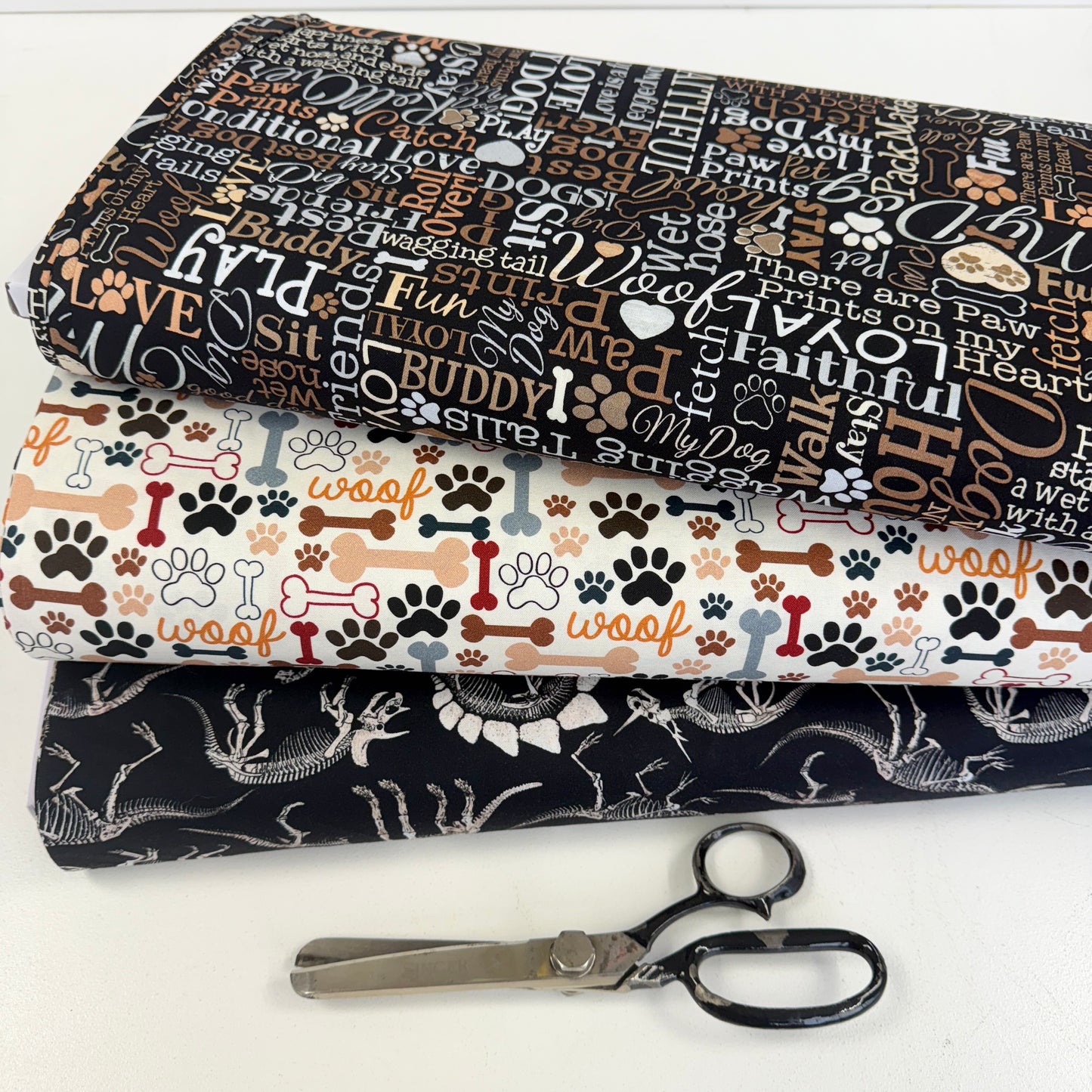 Timeless Treasures - Dogs Rule - Bones and Paws Cream