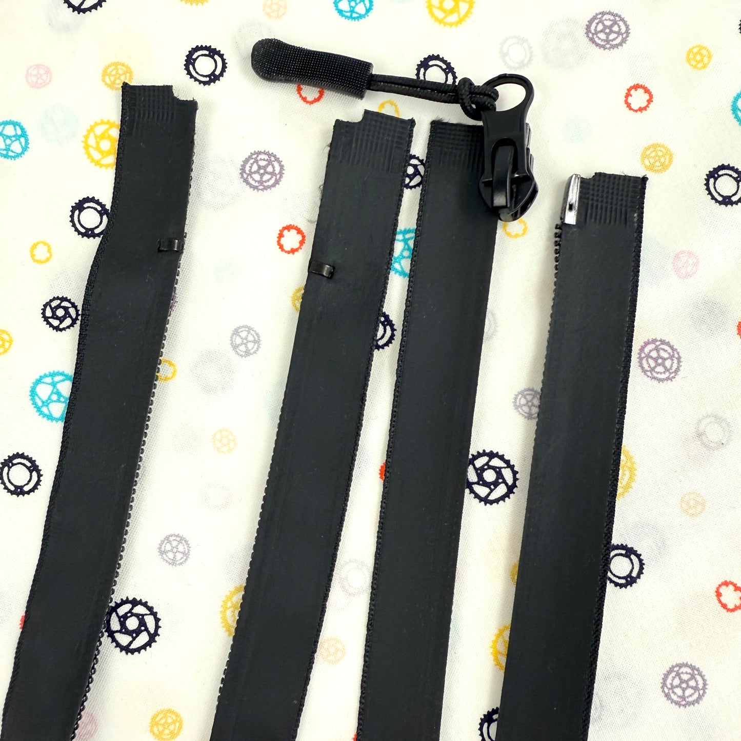 Black Waterproof Zips: Closed 16cm & Open 85cm