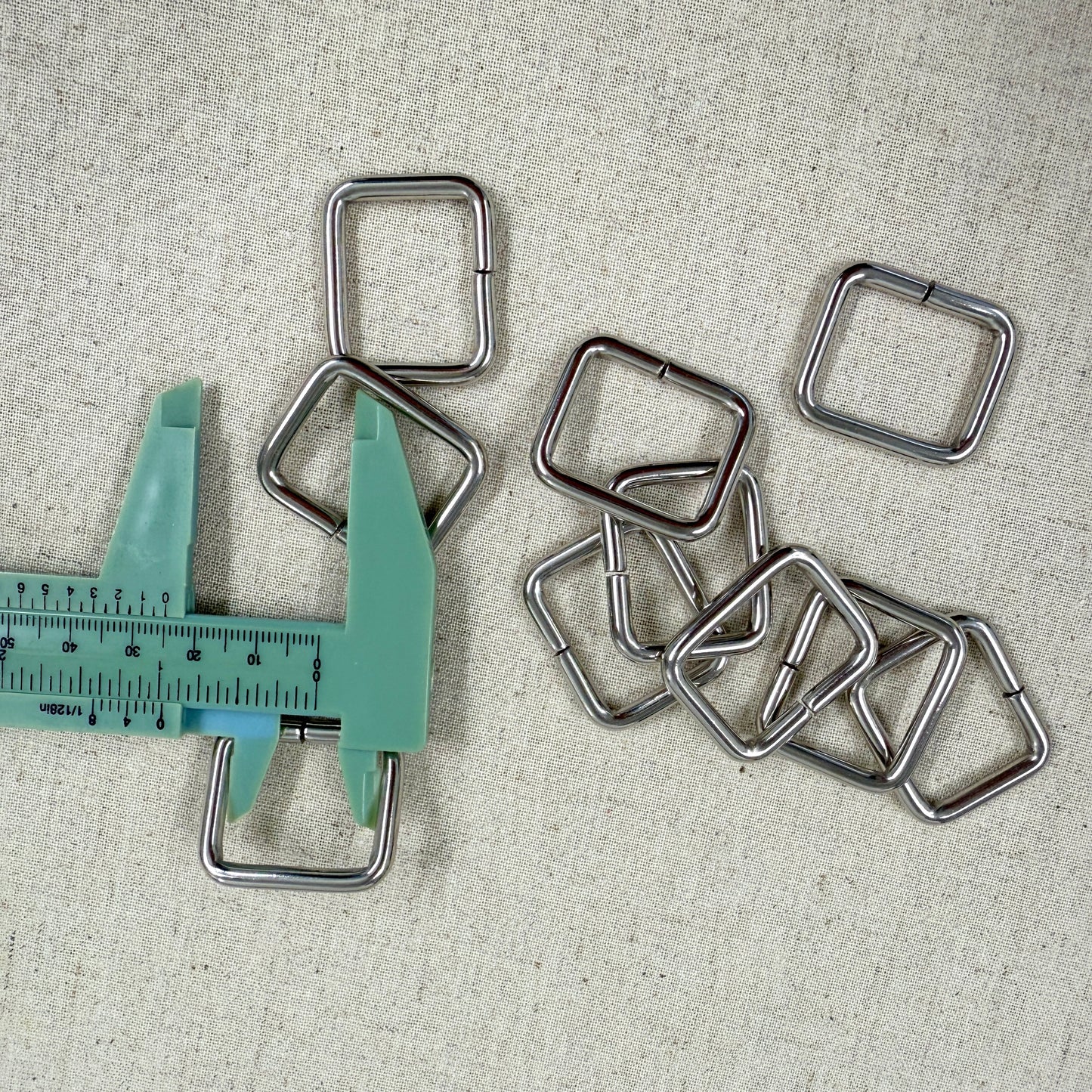 10x Rectangular Rings 25x20mm (4mm Bar)