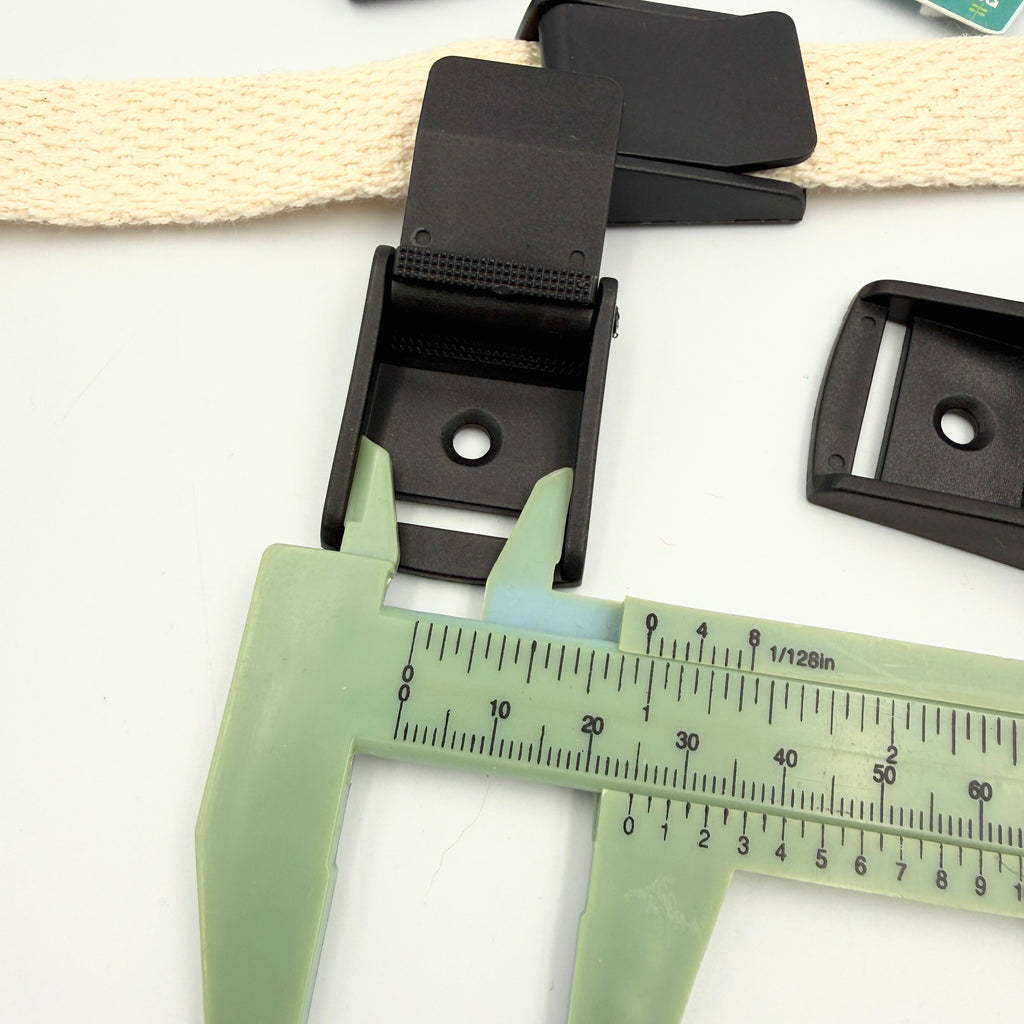 25mm Delrin Flap Buckles - Black - Pack of 5