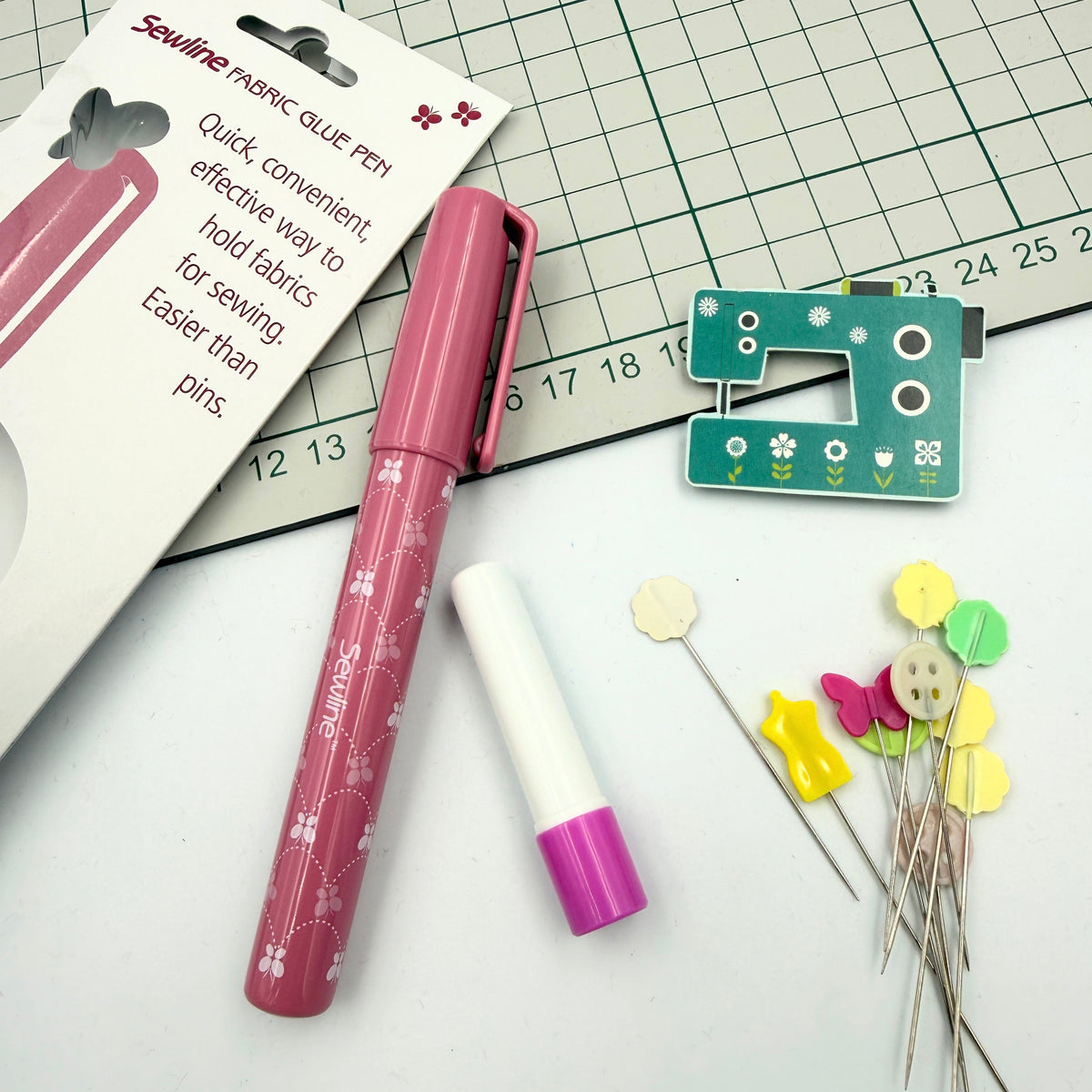Sewline Fabric Glue Pen + Refill