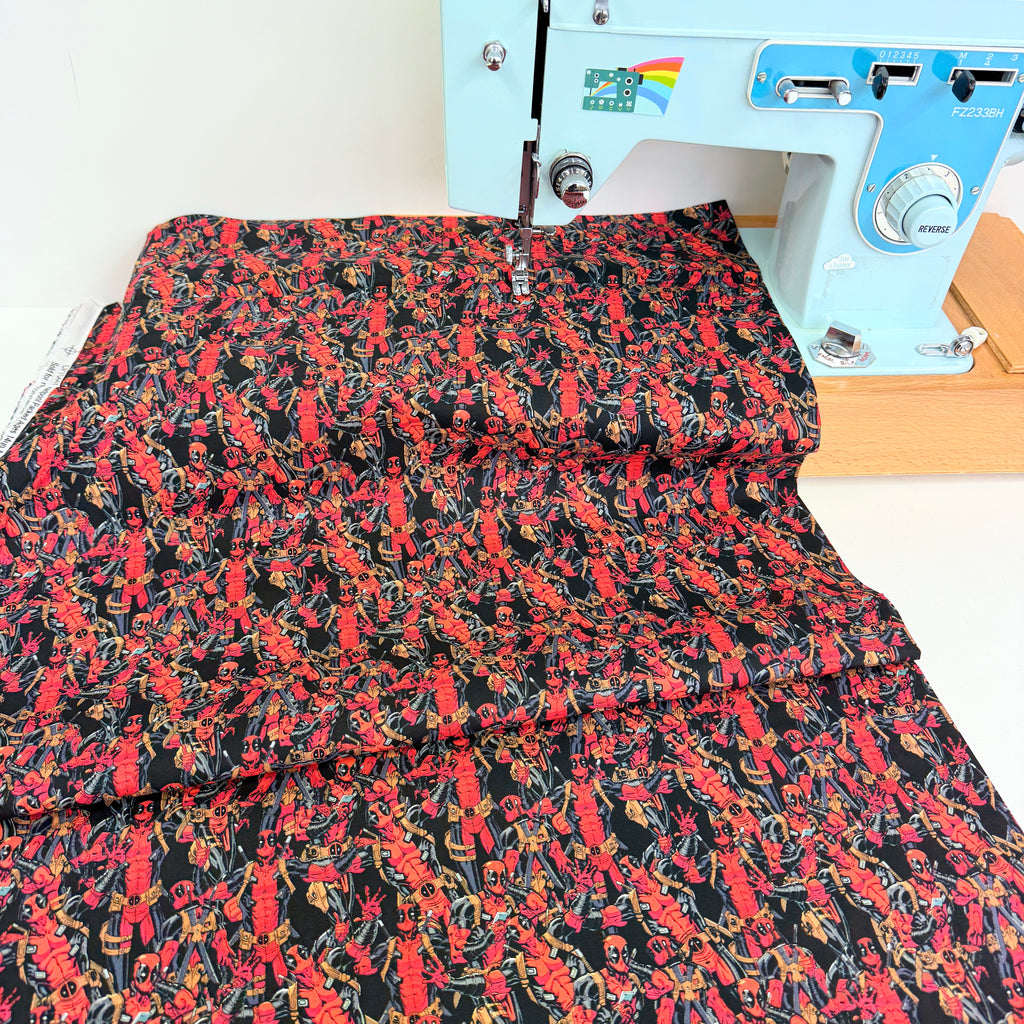 Springs Creative - Marvel Deadpool Packed - Black