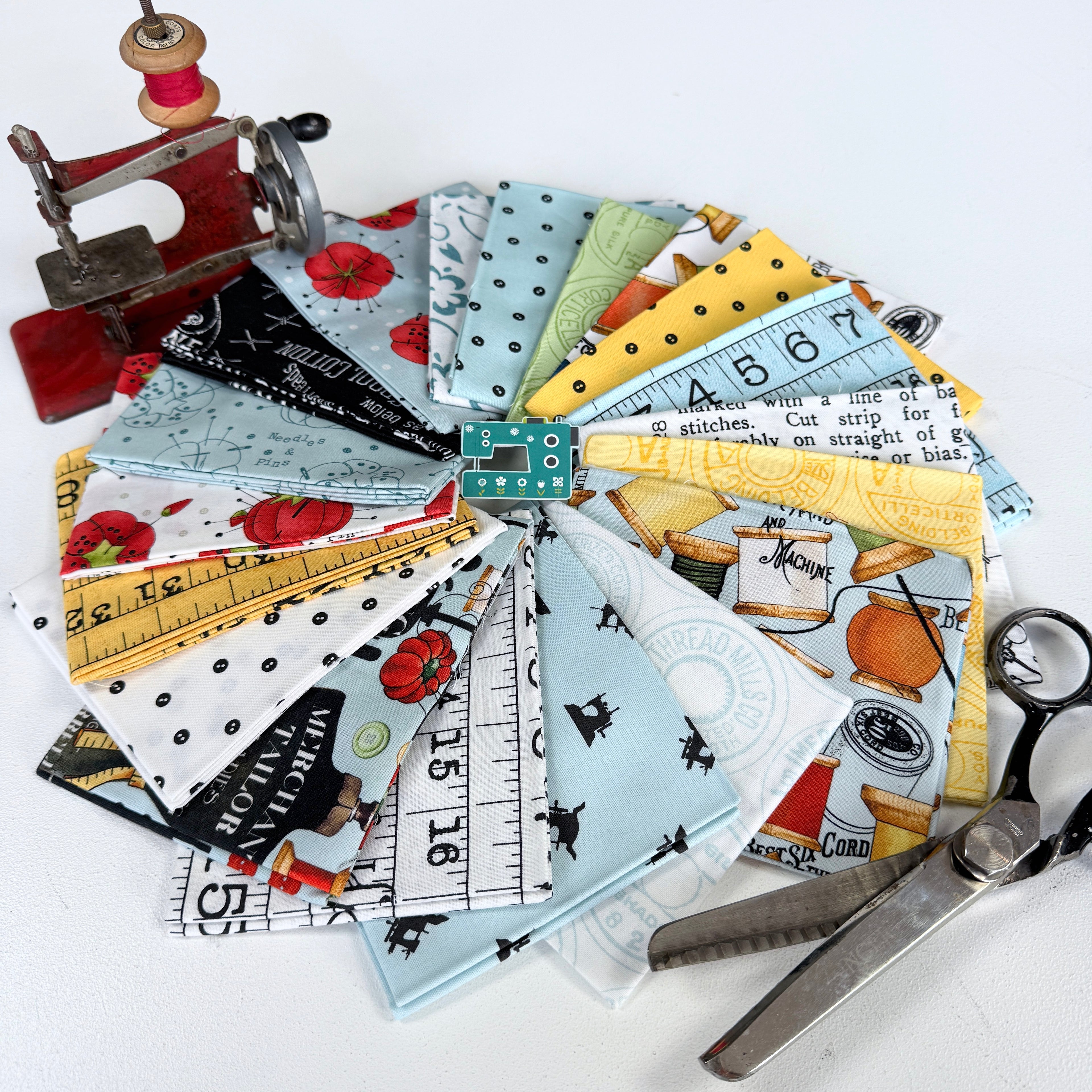 Fat Quarter Bundles: She Who Sews - Pack One Yellows