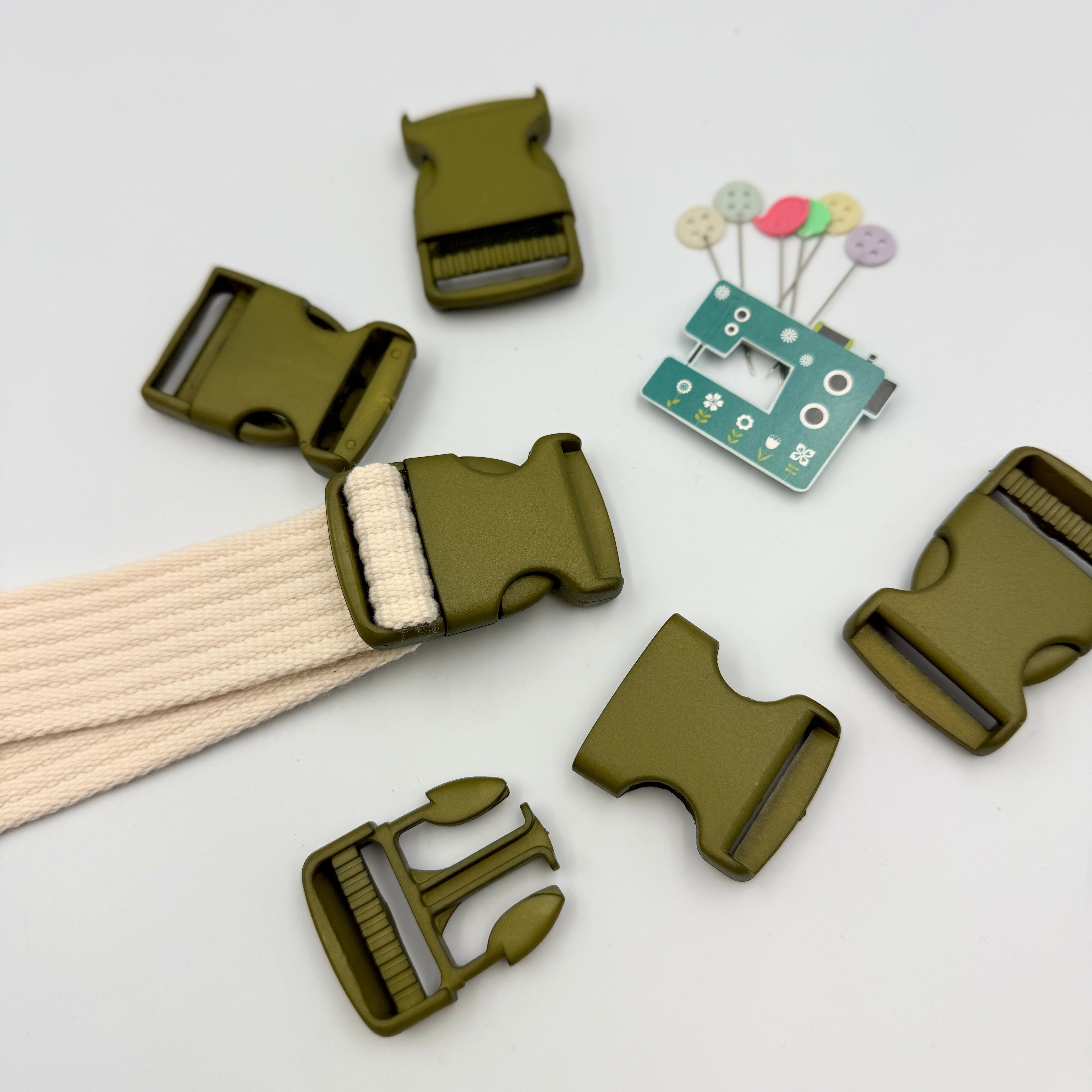 30mm Delrin Plastic Buckle - Bright Colours - 5 pack