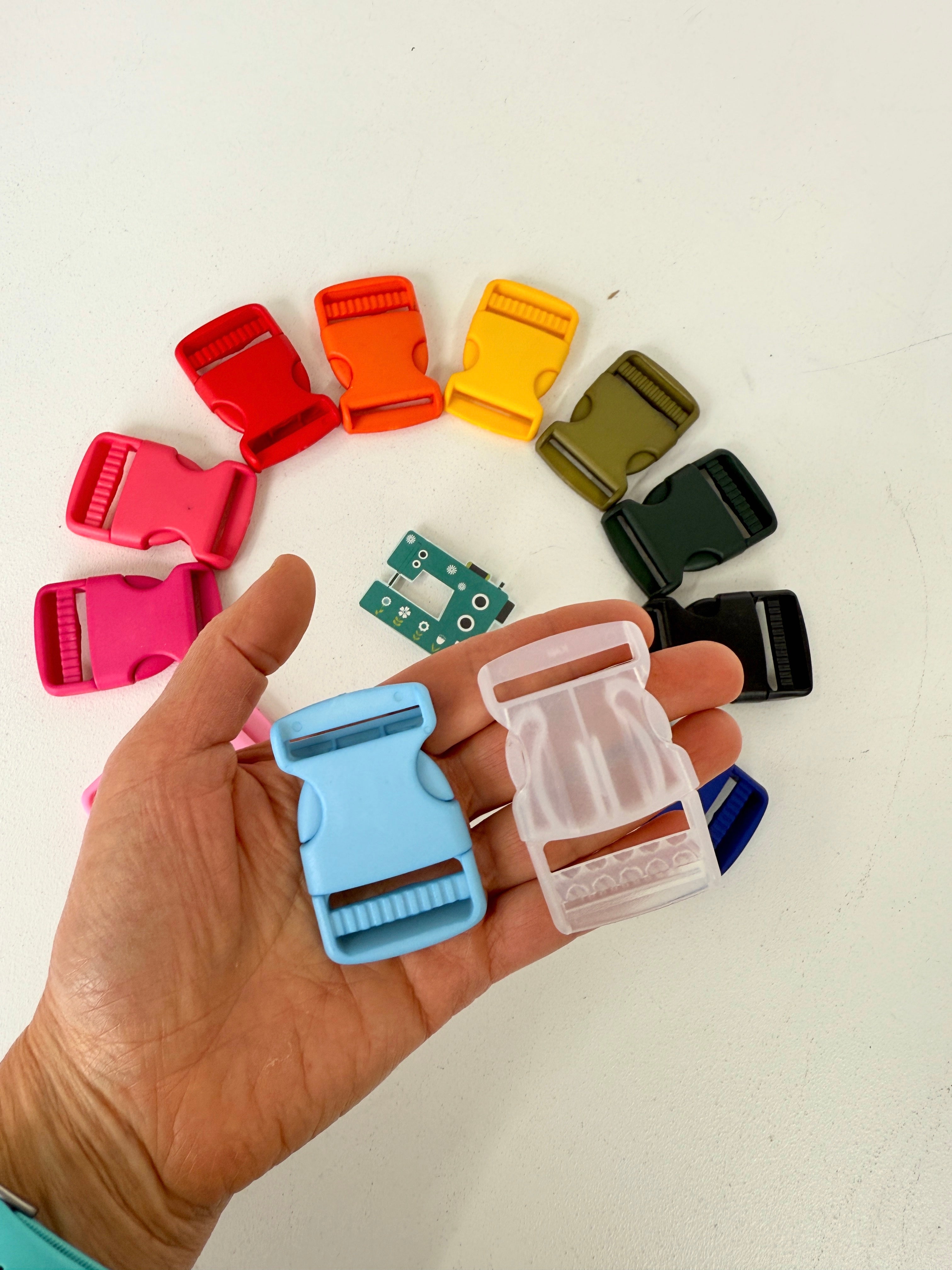 30mm Delrin Plastic Buckle - Bright Colours - 5 pack