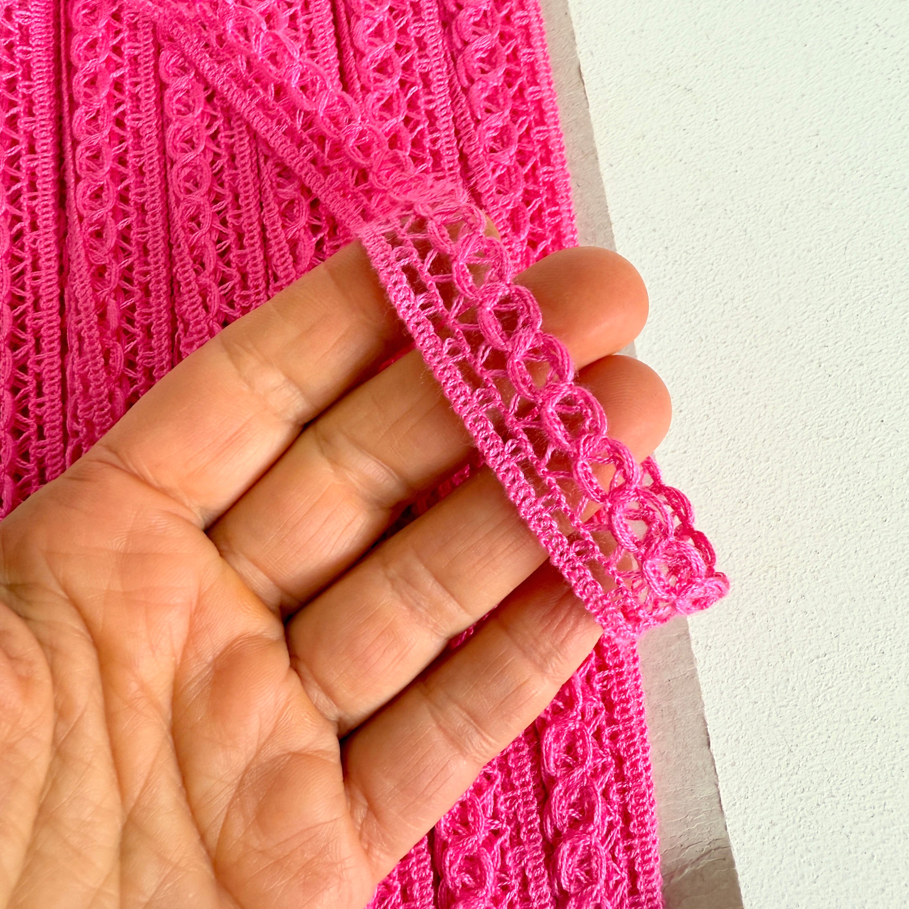 CLEARANCE: Acrylic Lace Reds - 15 Colours - Approx. 20m