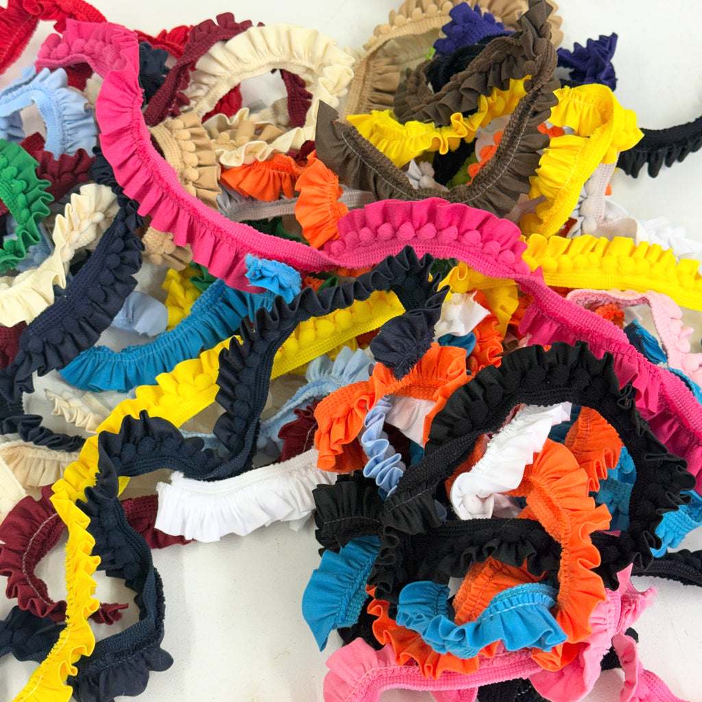 CLEARANCE: 16m+ Pleated Pom Pom Trim Remnant Pack