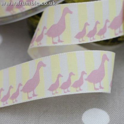 CLEARANCE: Berisfords Ribbons Mother Duck Pink (6m)