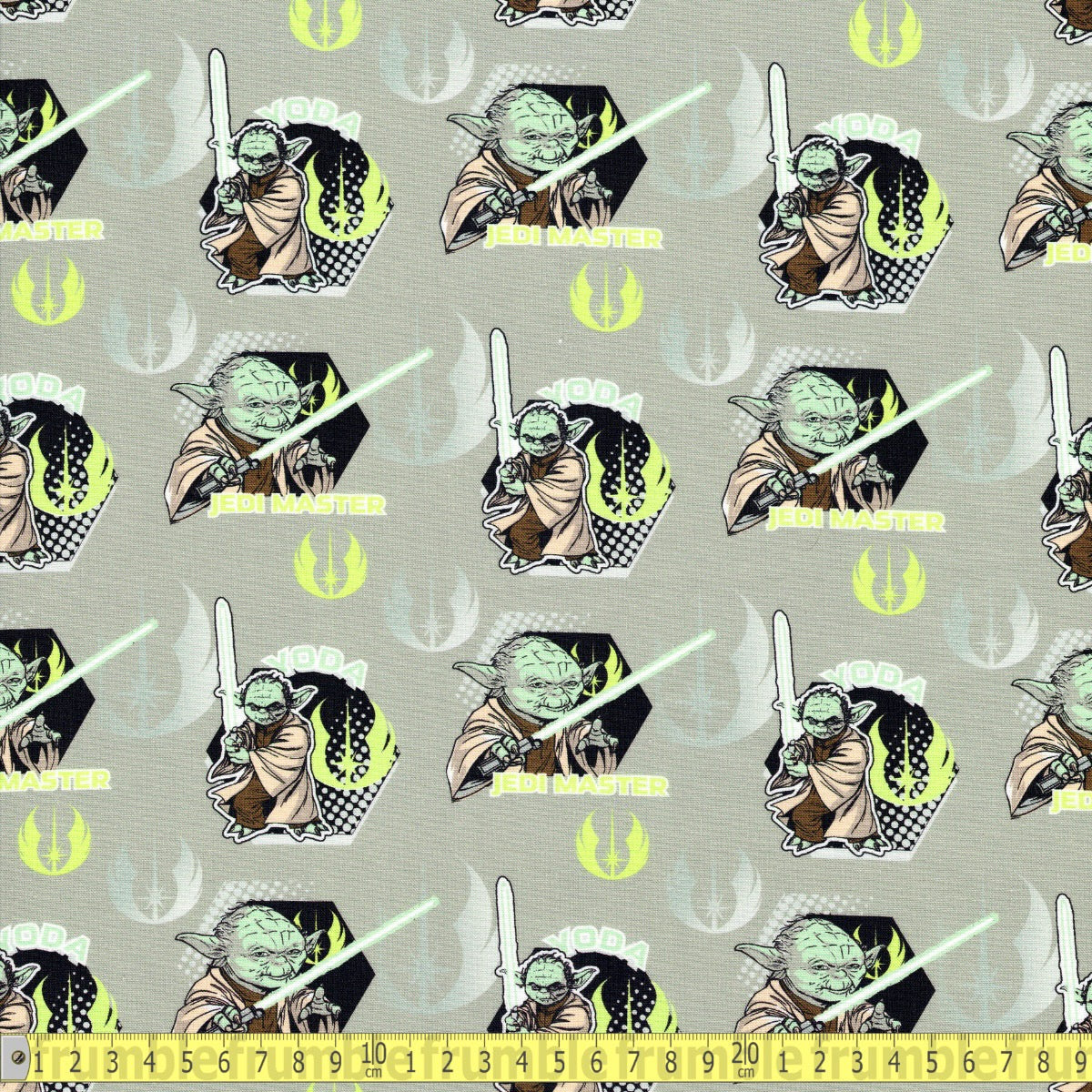 Camelot Fabrics - Star Wars Classic - Yoda Action - Sewing and Dressmaking Fabric