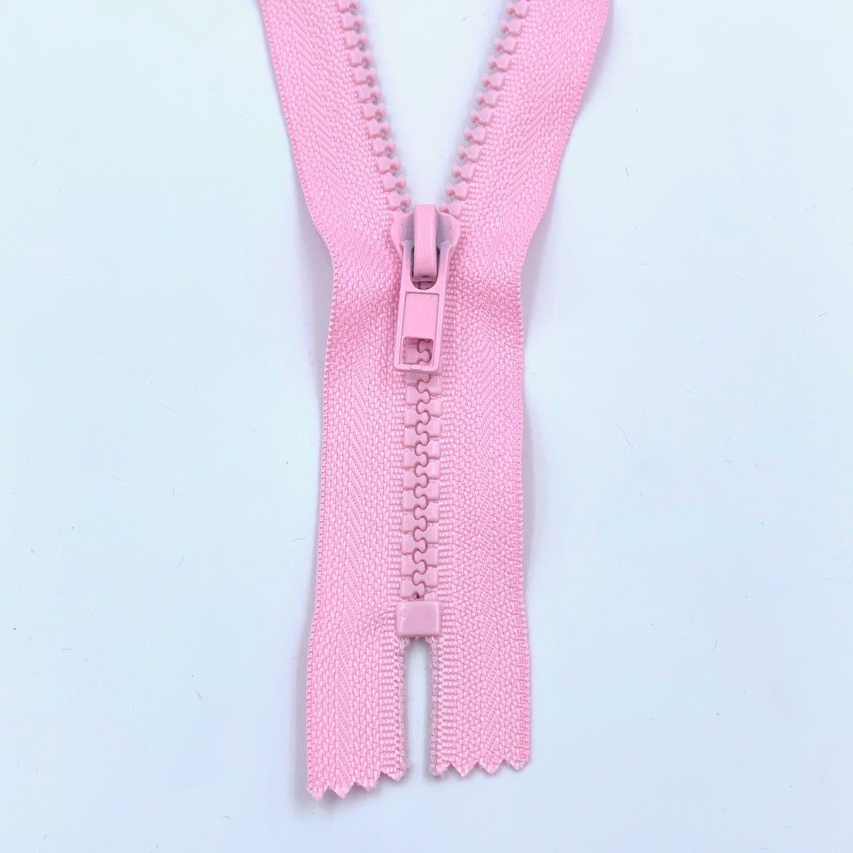 17cm Plastic Chunky Zips - Size No.5 - Closed End