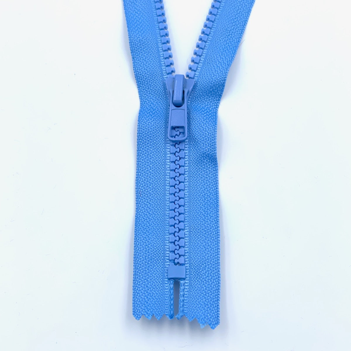 65cm Plastic Chunky Zips - Size No.5 - Open End