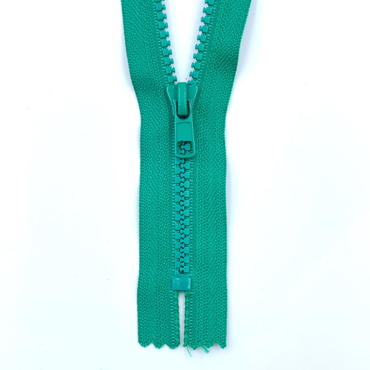 17cm Plastic Chunky Zips - Size No.5 - Closed End