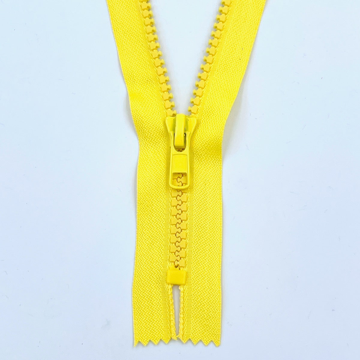 25cm Plastic Chunky Zips - Size No.5 - Closed End