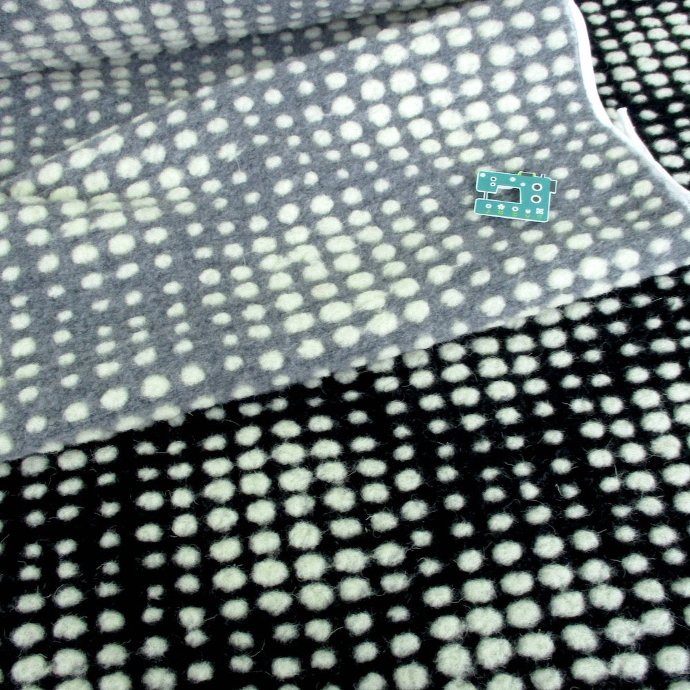 Textured Dots - Woollen Knitted Luxurious Coating - Grey