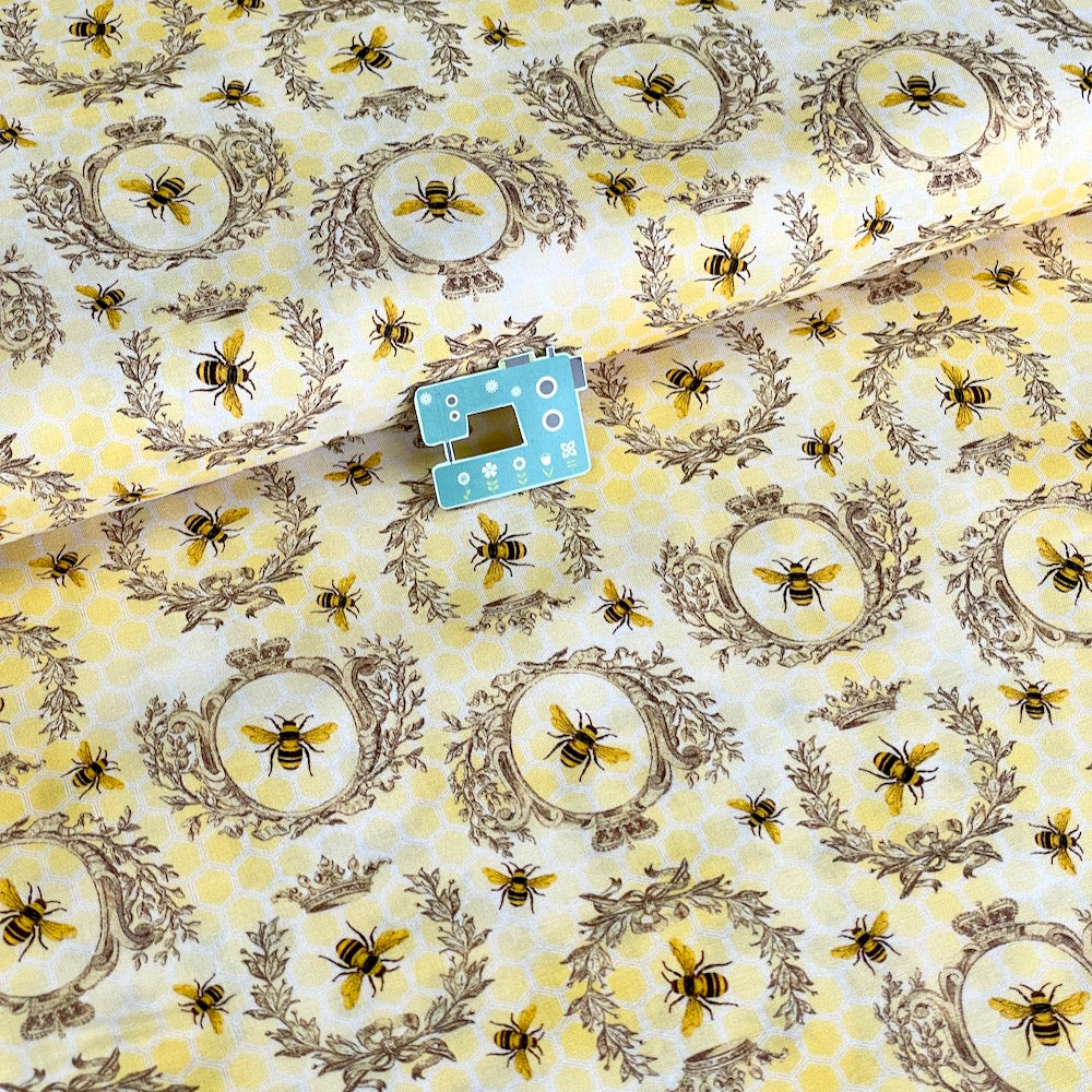 Timeless Treasures - Queen Bee - Gold Bees and Crests Honey