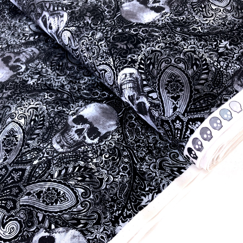 Skull Filigree Black - Frumble Fabrics
