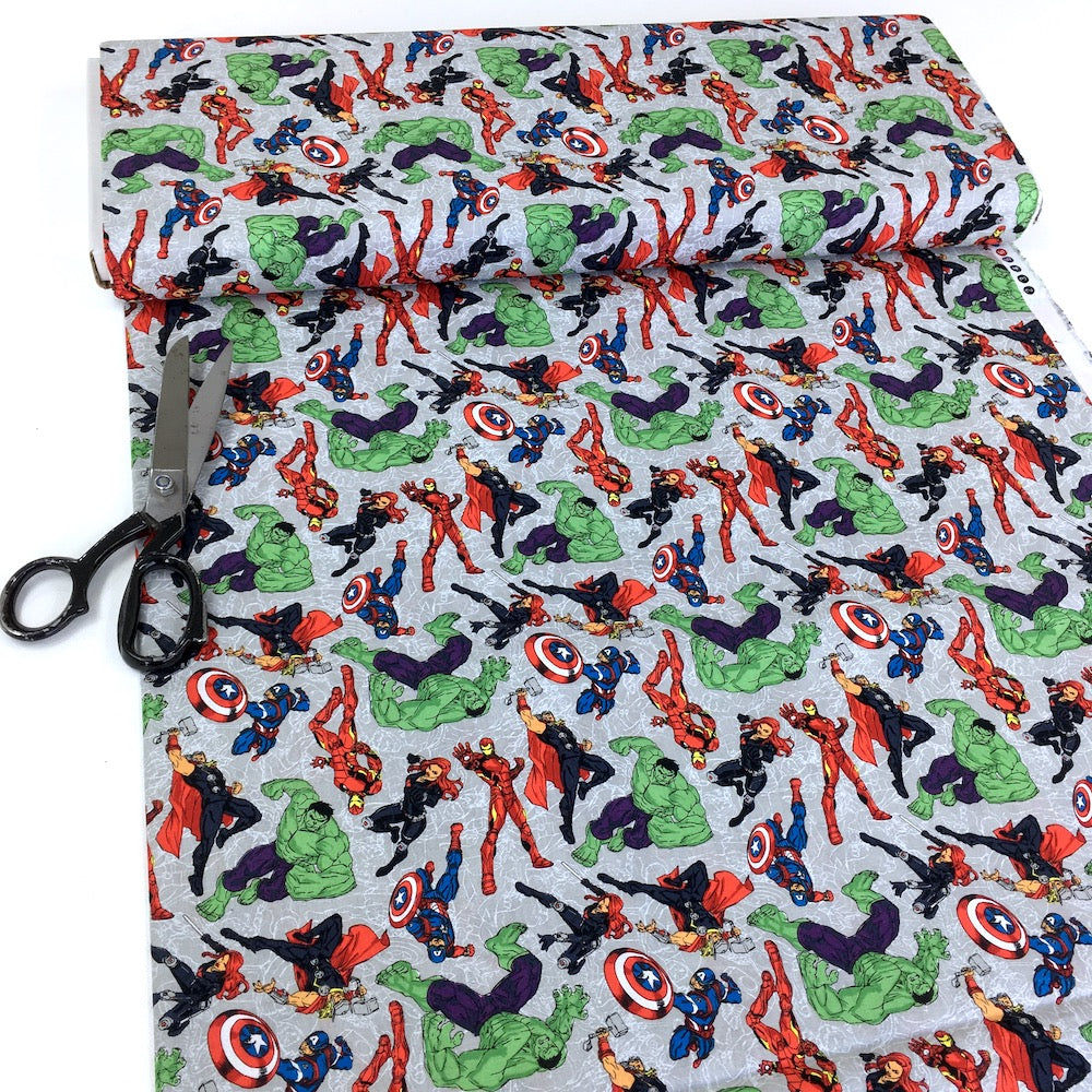 Remnant of Quilting Cotton - Marvel - Heroes Line Art Grey (87cm)