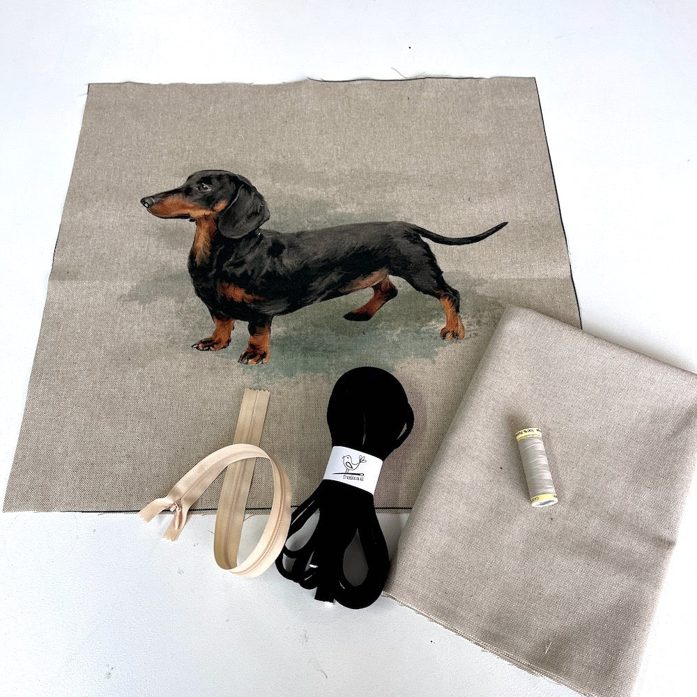 Dachshund Cushion Panel Project Piped Kit (zip+envelope) Black