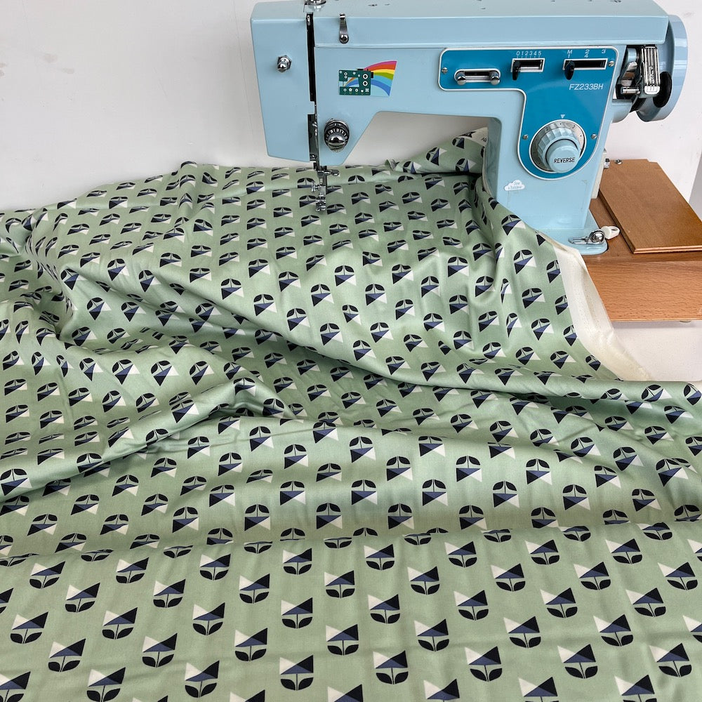 Cloud 9 Organic Cotton Sateen - Sweet Nothing - Deco Flowers (Per Metre)