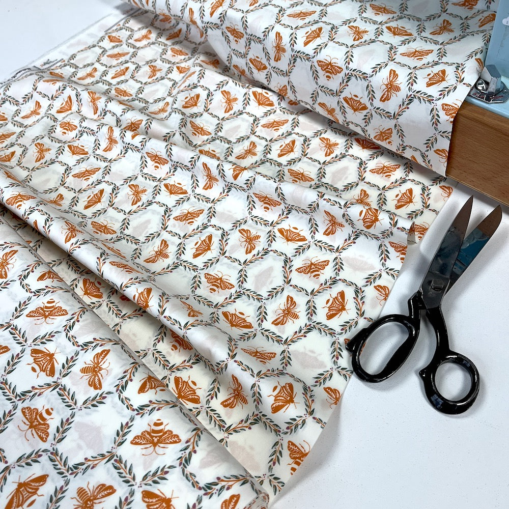 Art Gallery Fabrics - Season And Spice - Bee Wreath (Per Metre)