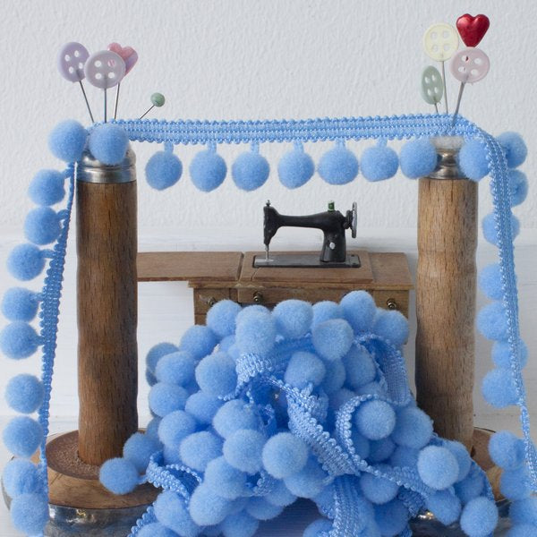 Medium Pom Pom Trim - Frumble Fabrics