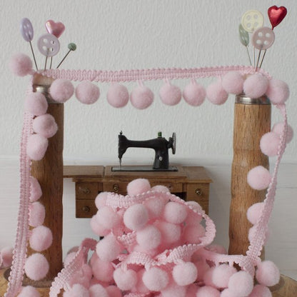 Medium Pom Pom Trim - Frumble Fabrics