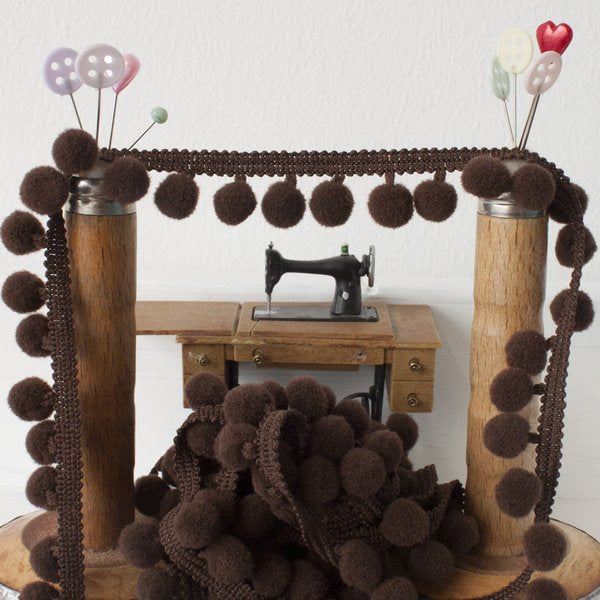 Medium Pom Pom Trim - Frumble Fabrics