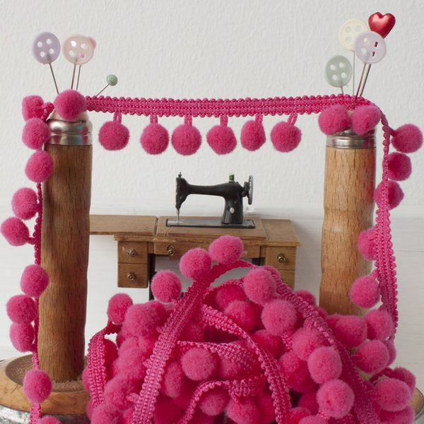 Medium Pom Pom Trim - Frumble Fabrics