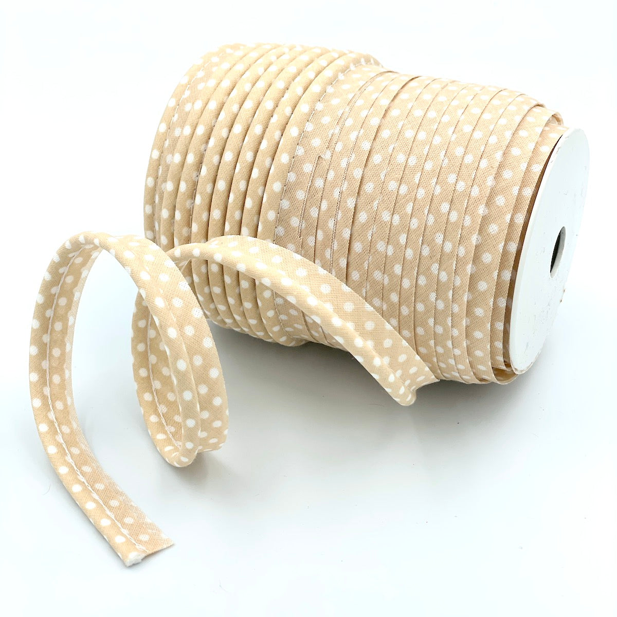 25m Reel of Medium Polka Dot Piping Bias Binding