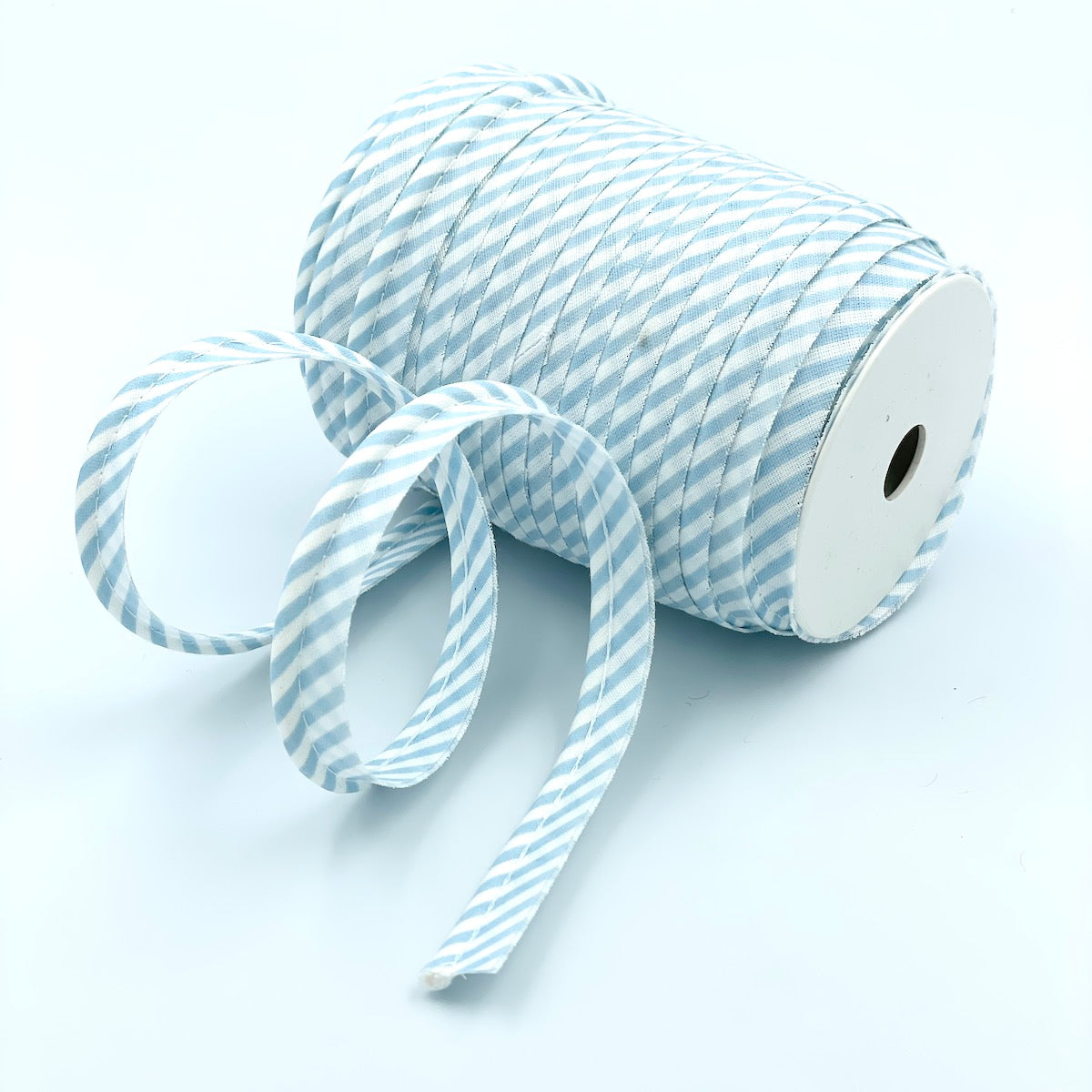 25m Reel of Medium Stripe Piping Bias Binding